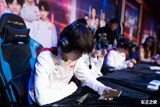 VCT全球冠军赛：EDG再负PRX，难胜心魔跌入败者组