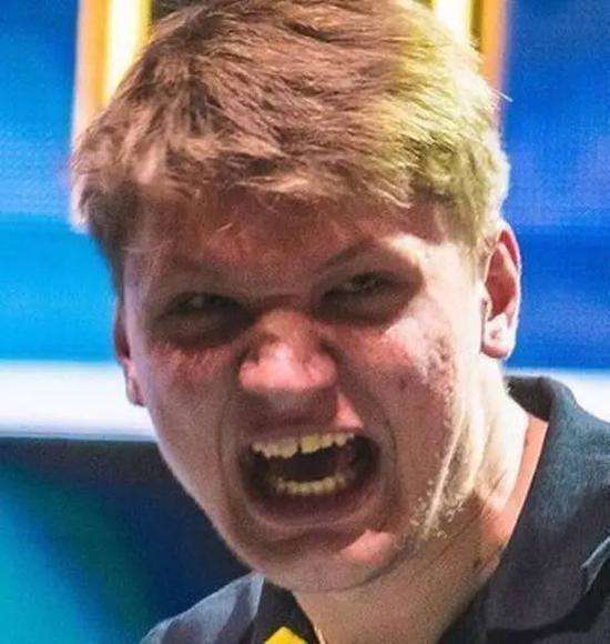 2025全球总决赛：瑞士阶段第一天开幕，观众人数下降